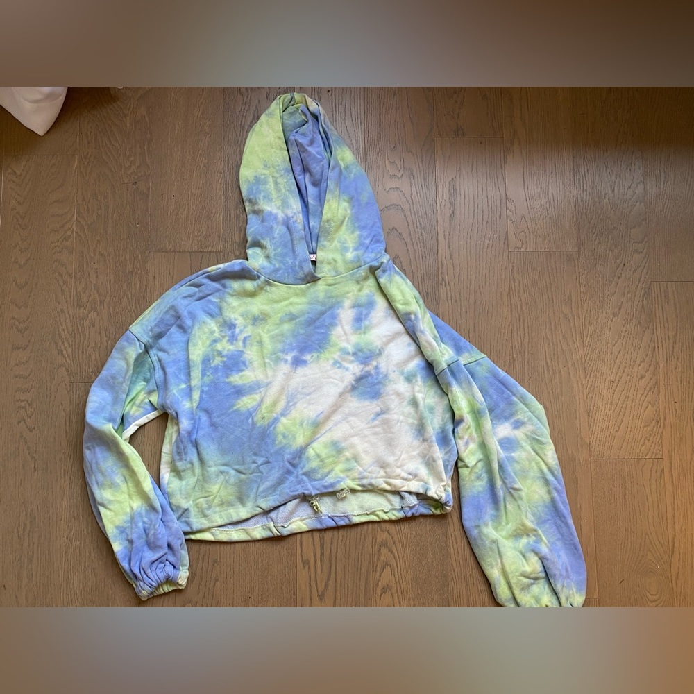 Tie dye cropped hoodie